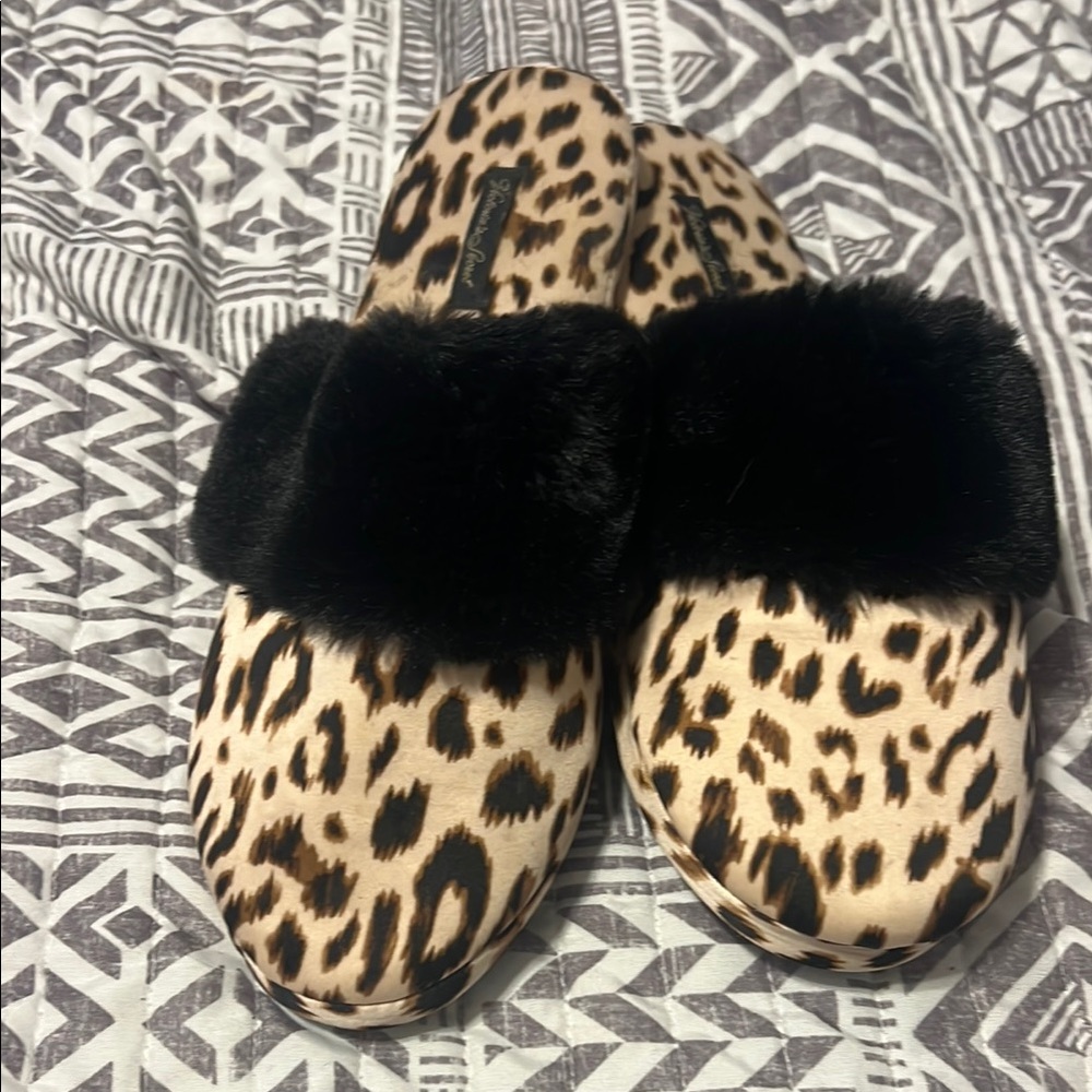 Leopard Print Faux Fur Women's Slippers
